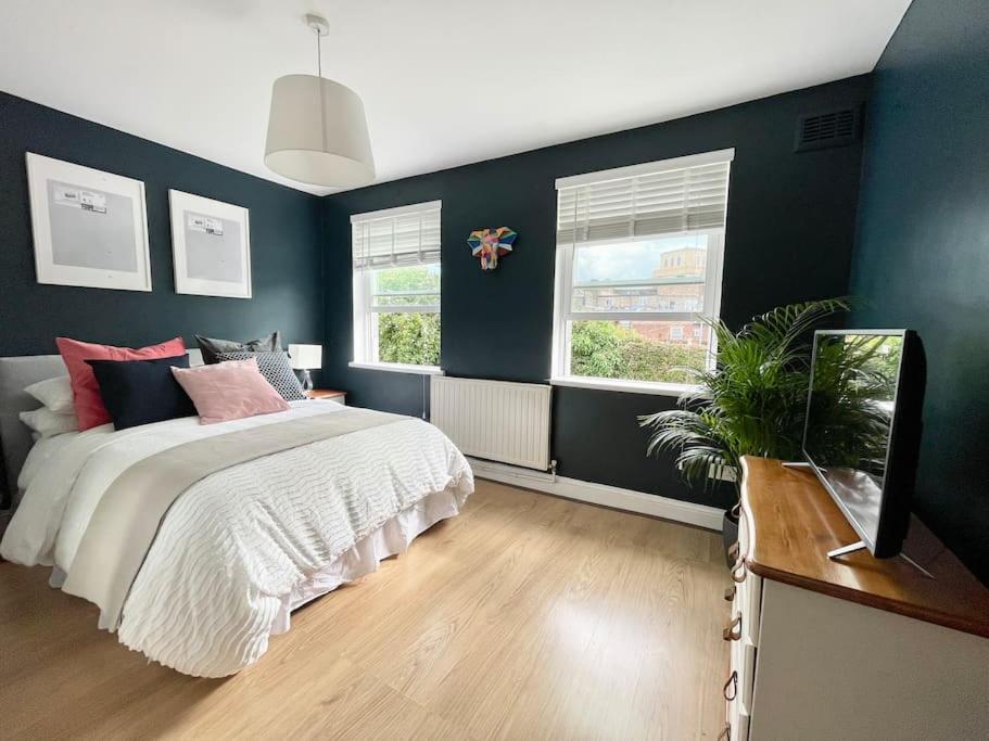 *New* Beautiful 2 Bedroom House In Central Location London Exteriör bild